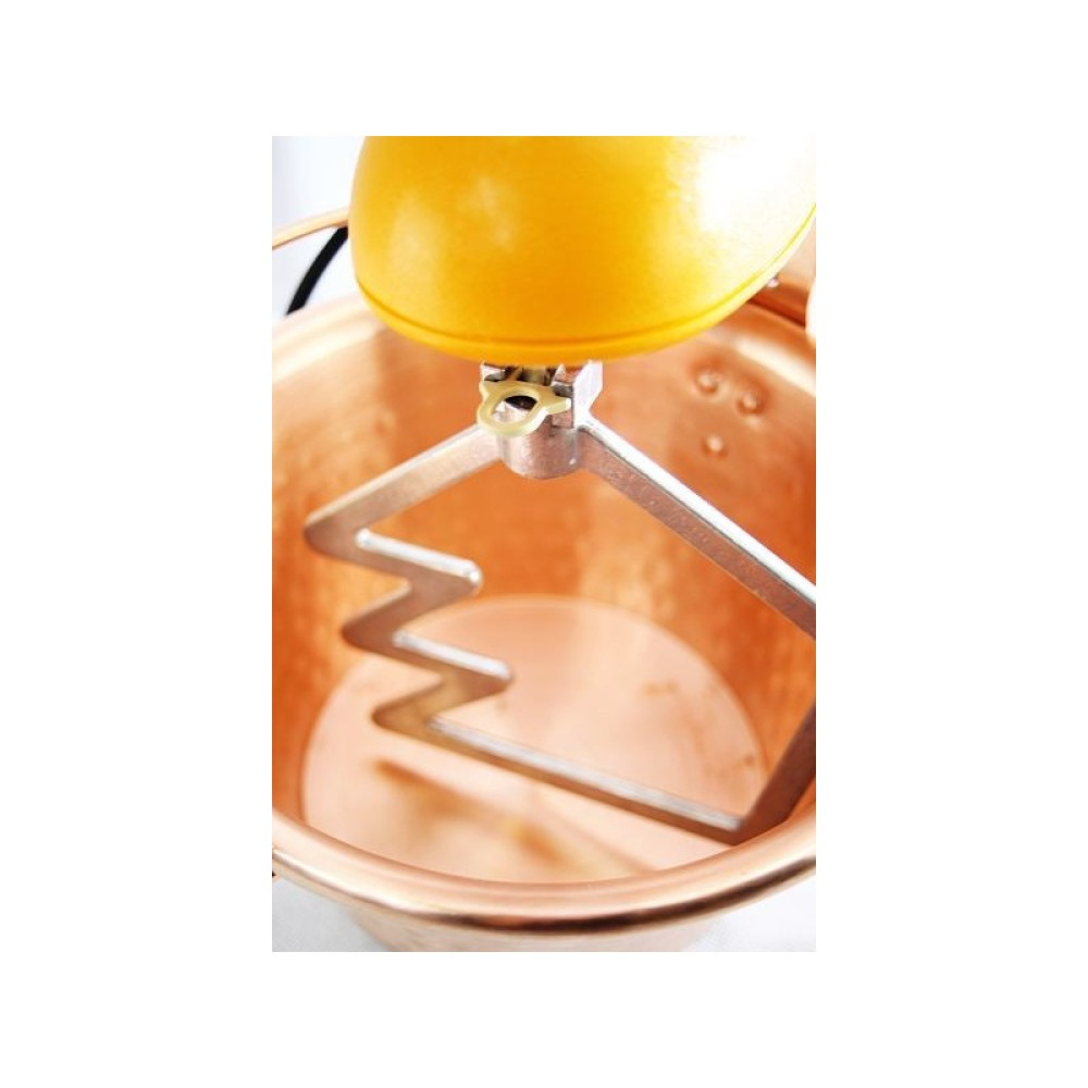 Мідний таз з електромішалкою діаметром 26 см.