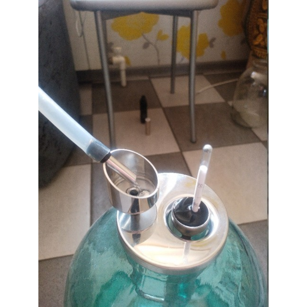 Попугай в банку