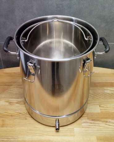 Sieve for mashing under a cube of 40 l